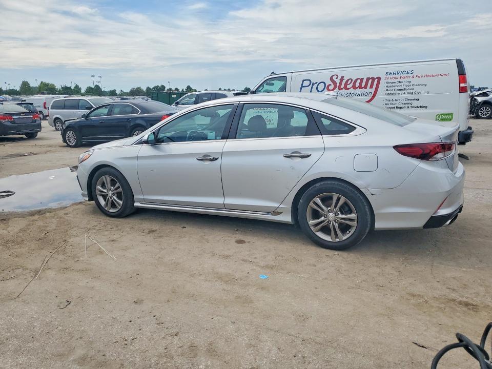 5NPE34AF9KH818985 2019 HYUNDAI SONATA photo no. 2