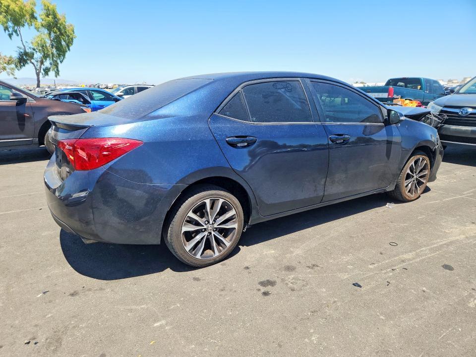 2019 TOYOTA COROLLA SE — Фото 3 из 12