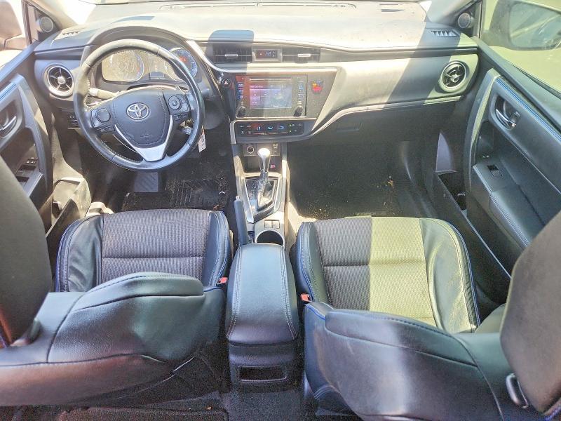 2019 TOYOTA COROLLA SE — Фото 8 из 12