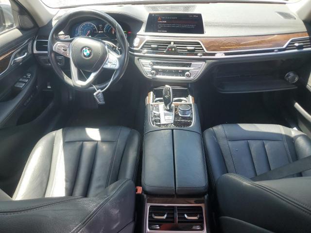 2018 BMW 740 XE — Фото 8 из 12