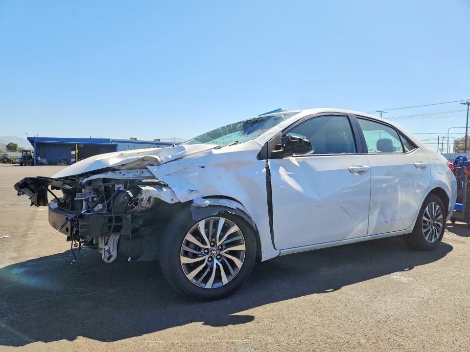 2018 TOYOTA COROLLA 5YFBURHE1JP797206