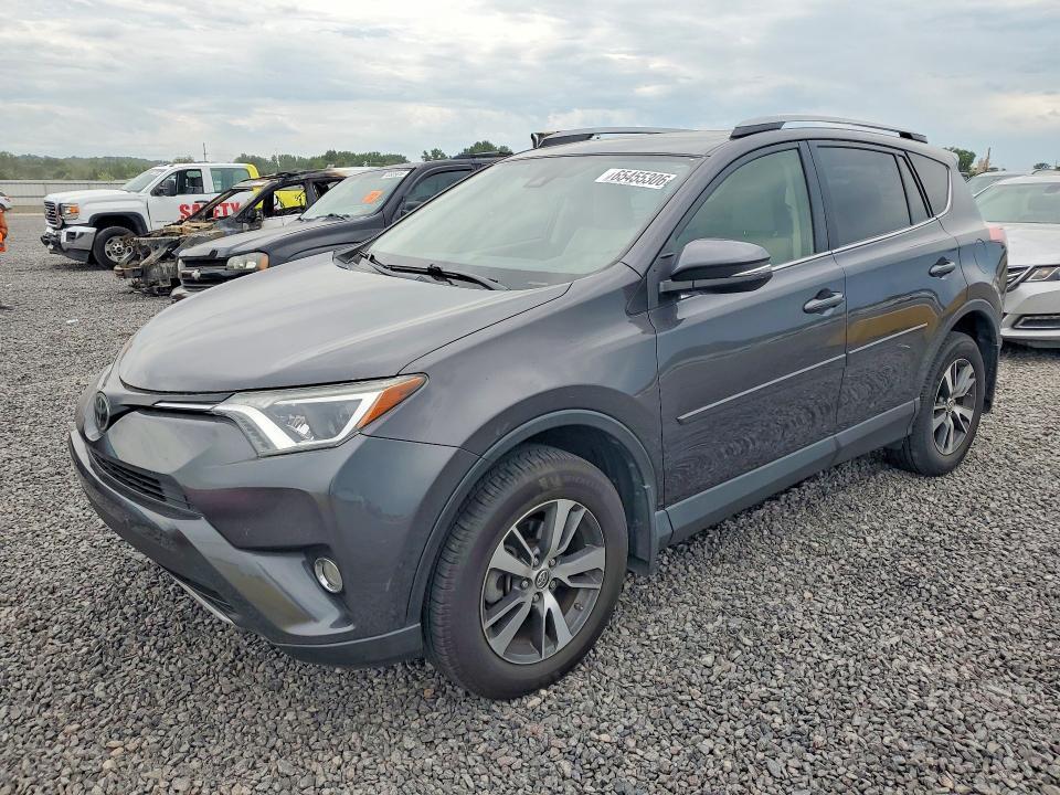 2017 TOYOTA RAV4 JTMRFREV3HJ117723