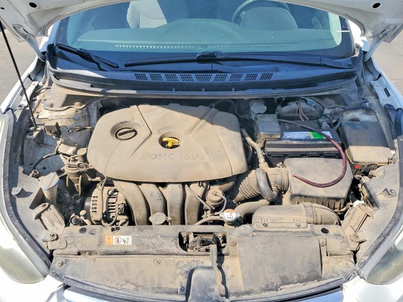 2016 HYUNDAI ELANTRA SE — Фото 11 из 13