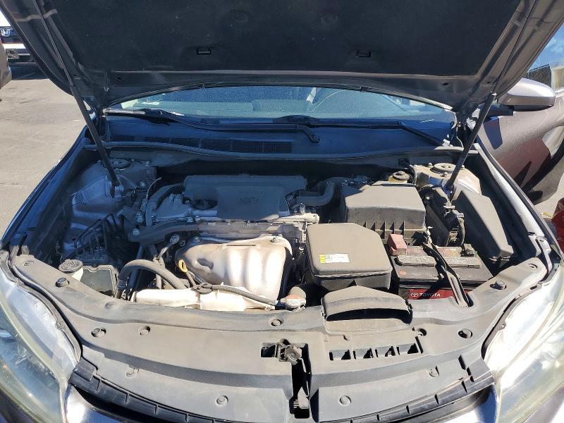 2016 TOYOTA CAMRY SE — Фото 11 из 12