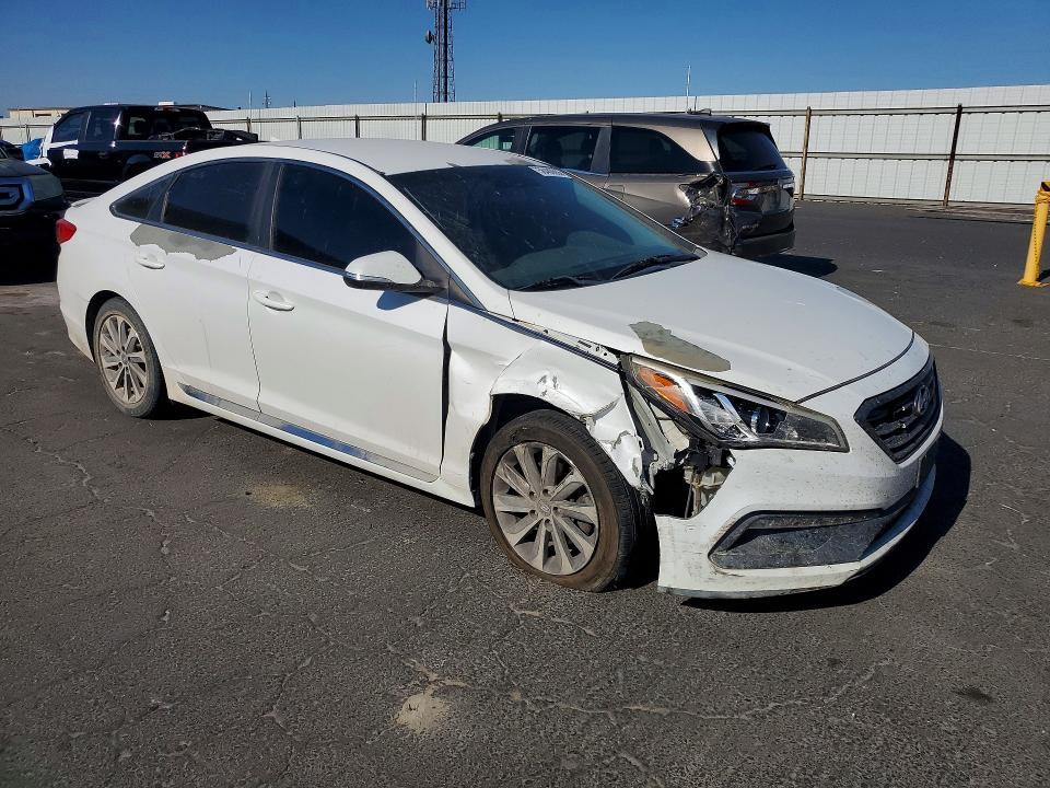 2015 HYUNDAI SONATA SPORT — Фото 4 из 12