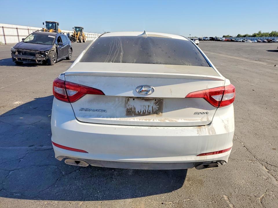 2015 HYUNDAI SONATA SPORT — Фото 6 из 12