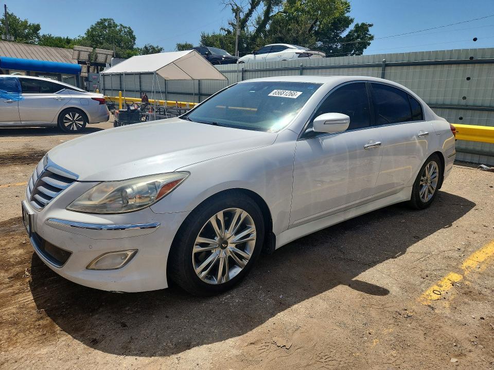 2013 HYUNDAI GENESIS KMHGC4DD2DU240123
