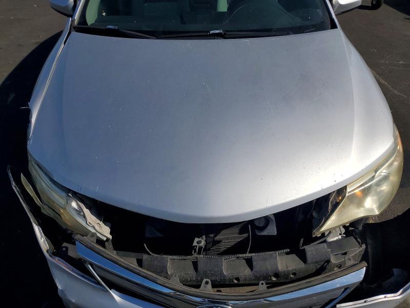 2012 TOYOTA CAMRY LE — Фото 11 из 12