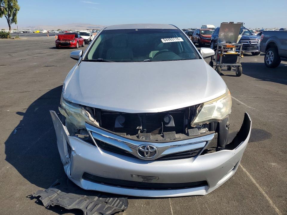 2012 TOYOTA CAMRY LE — Фото 5 из 12