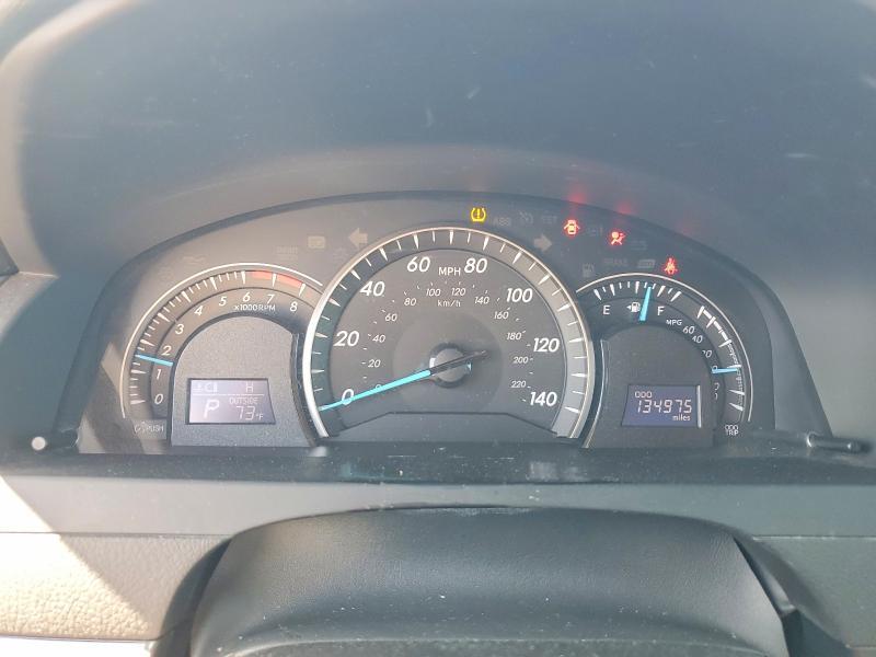 2012 TOYOTA CAMRY LE — Фото 9 из 12