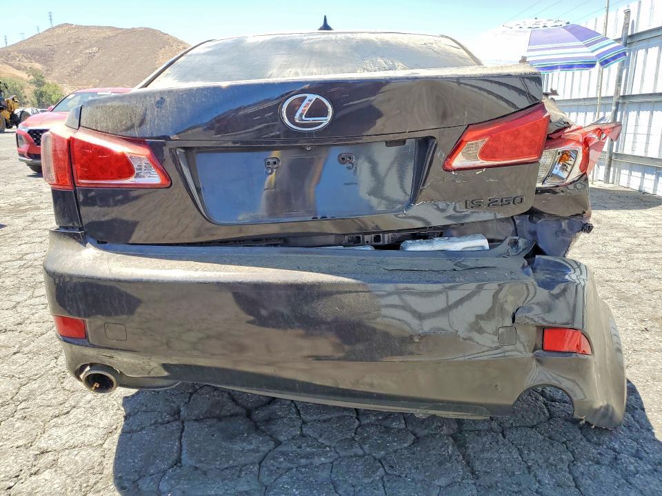 2012 LEXUS IS 250 — Фото 6 из 12