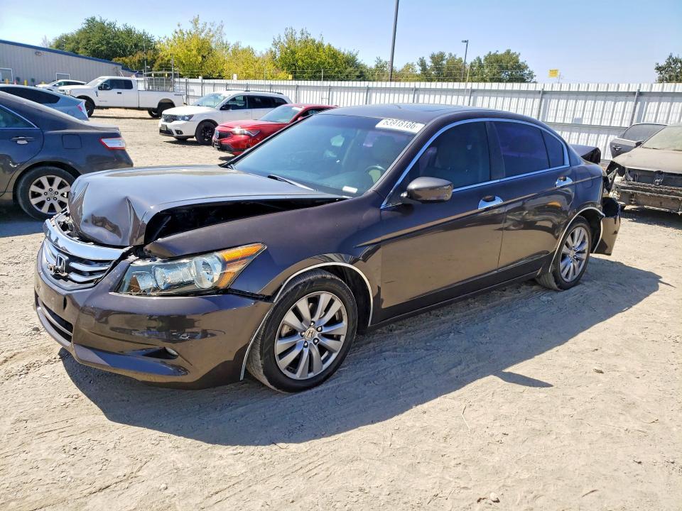 2011 HONDA ACCORD 1HGCP3F89BA003842
