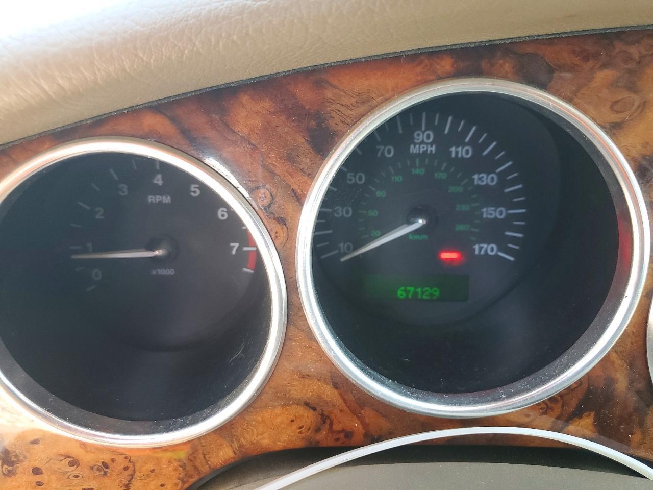 2004 JAGUAR XK8 — Фото 9 из 12