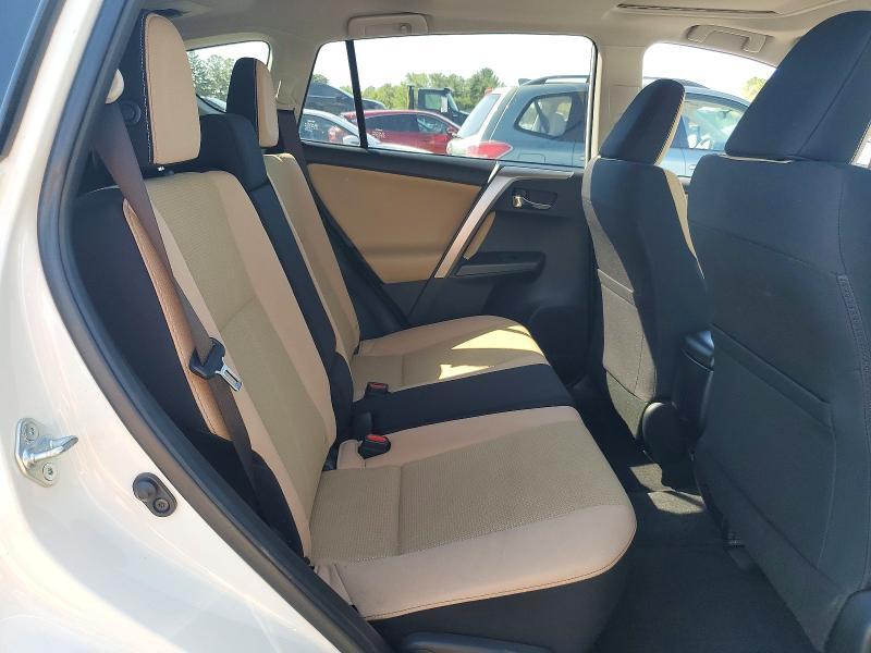 2017 TOYOTA RAV4 XLE — Фото 11 из 13
