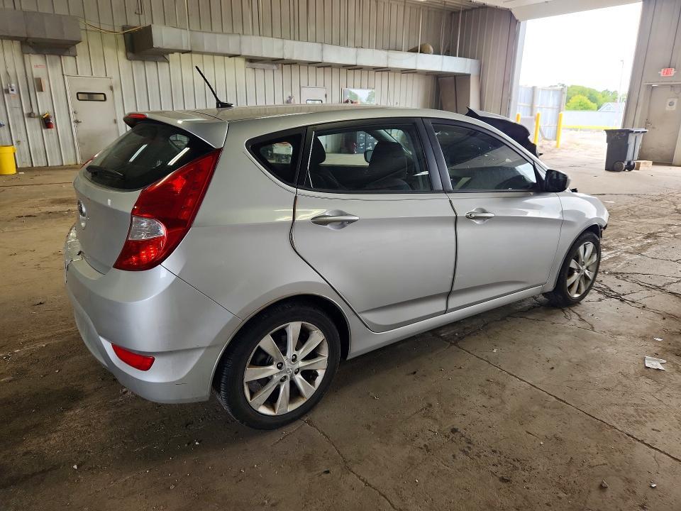 2012 HYUNDAI ACCENT SE — Фото 3 из 15