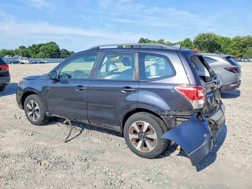 JF2SJABC3HH456155 2017 SUBARU FORESTER photo no. 2