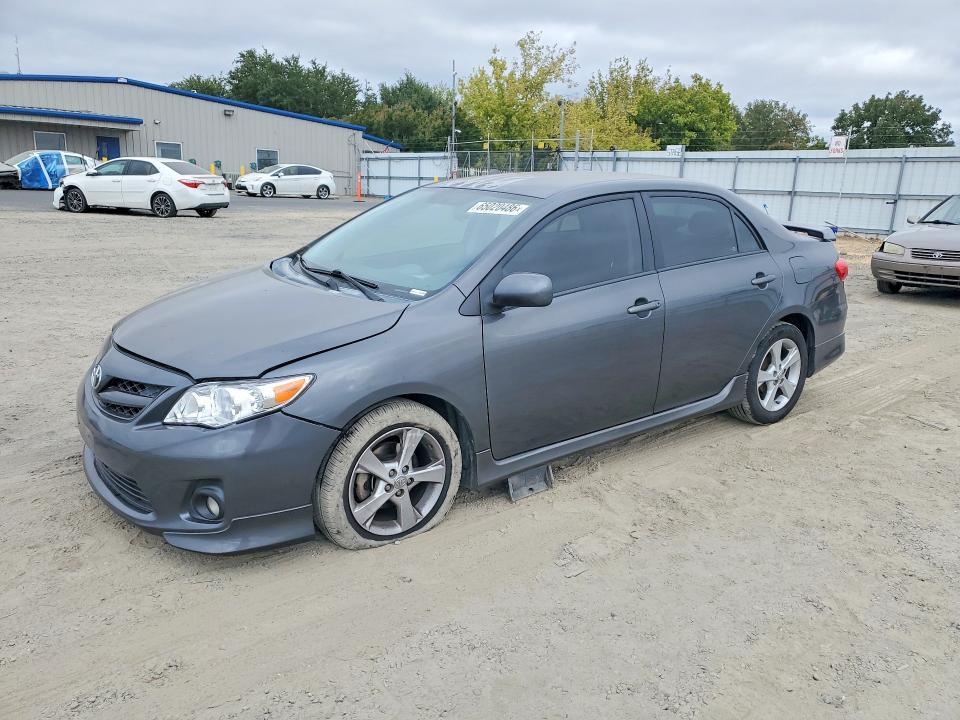 2013 TOYOTA COROLLA 2T1BU4EEXDC978574