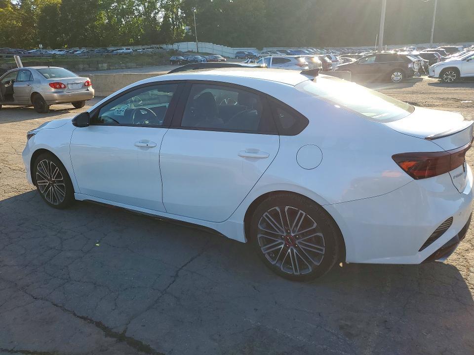 2024 KIA FORTE GT — Фото 2 из 12