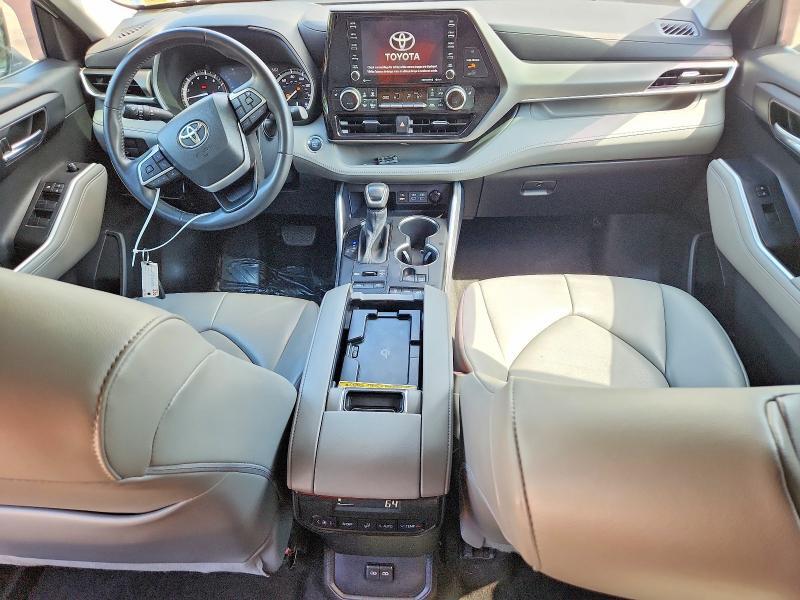 2022 TOYOTA HIGHLANDER XLE — Фото 8 из 12