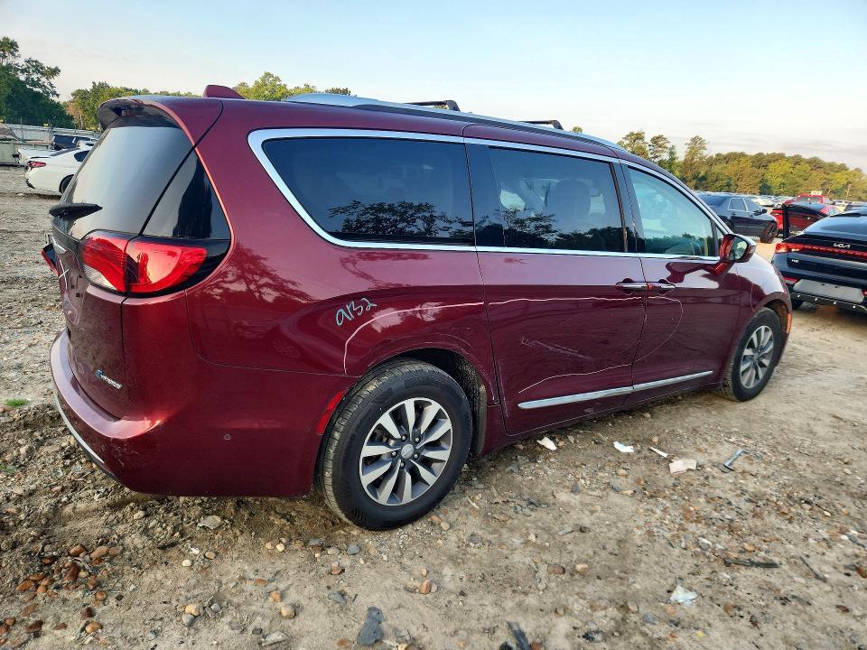 2C4RC1N78LR146778 2020 CHRYSLER PACIFICA photo no. 3