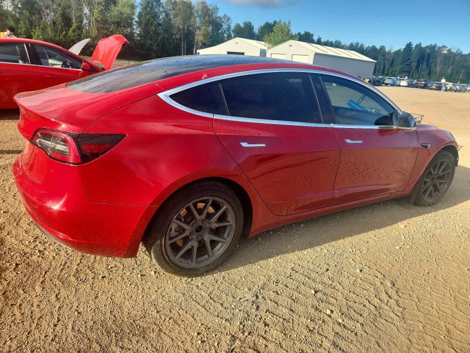 5YJ3E1EB6JF107698 2018 TESLA MODEL 3 photo no. 3