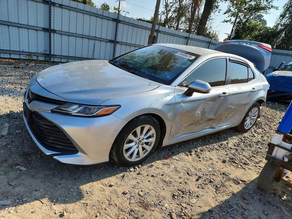 2018 TOYOTA CAMRY JTNB11HK7J3041304