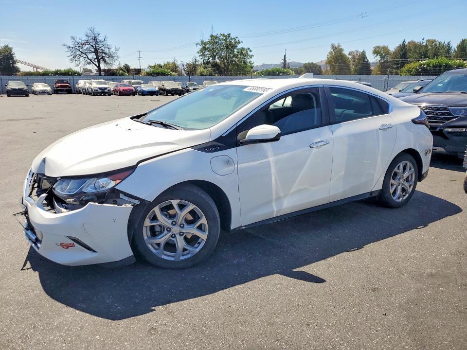 2018 CHEVROLET VOLT 1G1RD6S56JU106592