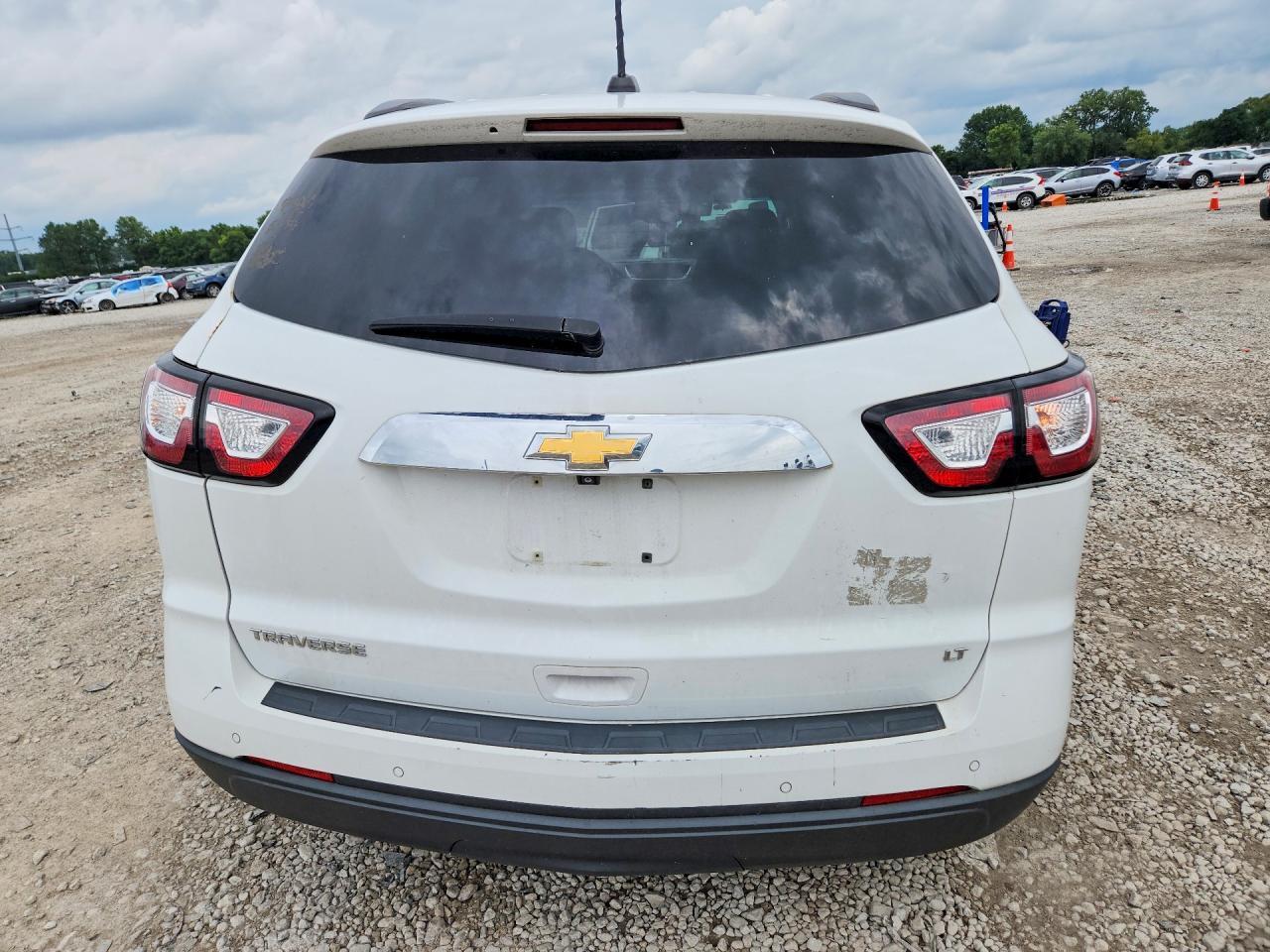 2017 CHEVROLET TRAVERSE LT — Фото 6 из 13