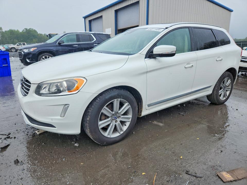 2016 VOLVO XC60 YV4902RK0G2788605