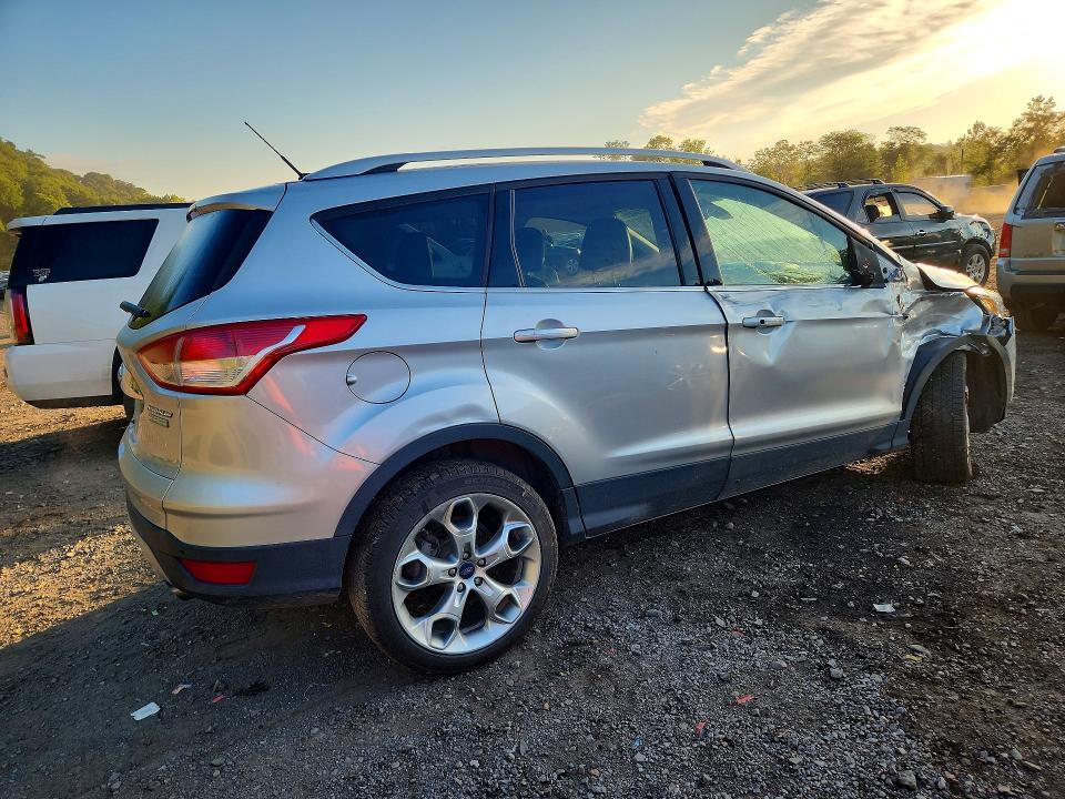 2015 FORD ESCAPE TITANIUM — Фото 3 из 12