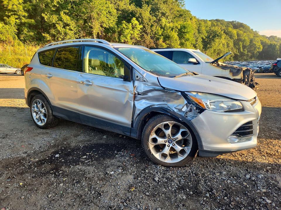 2015 FORD ESCAPE TITANIUM — Фото 4 из 12