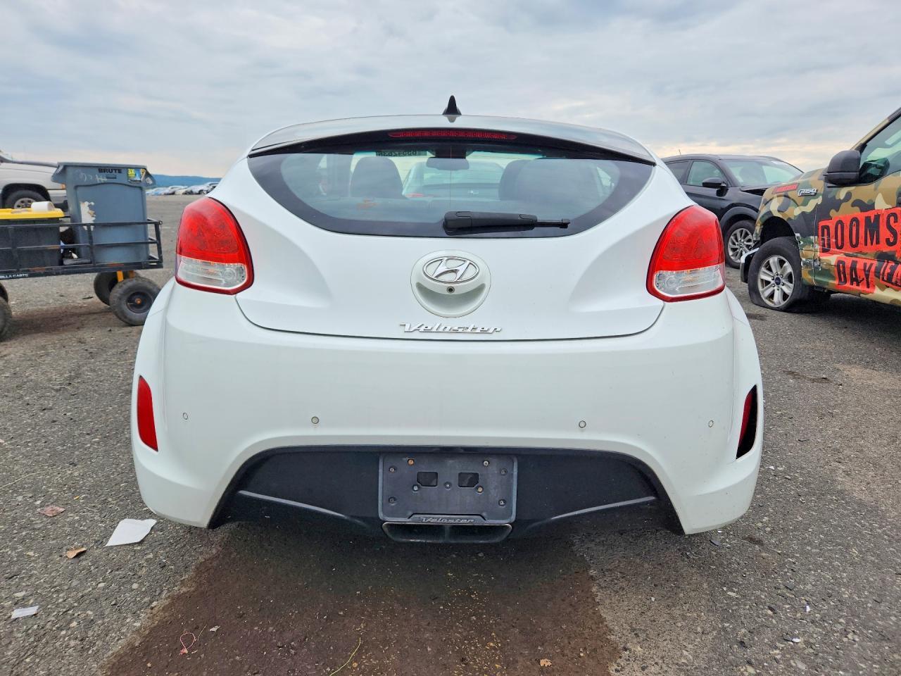 2015 HYUNDAI VELOSTER BASE — Фото 6 из 12
