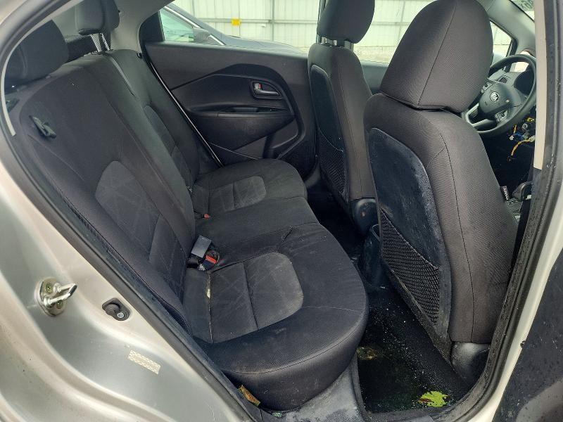 2015 KIA RIO LX — Фото 10 из 12