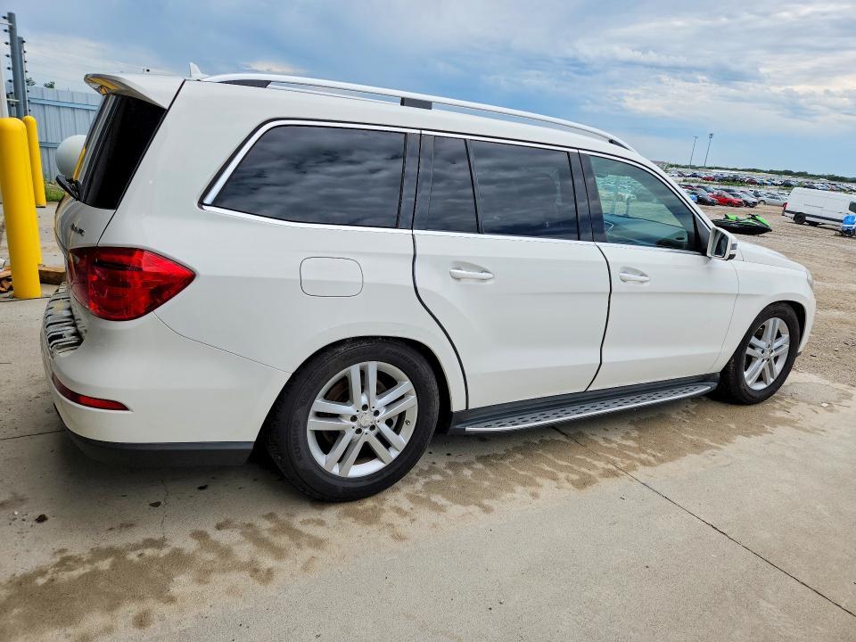 2015 MERCEDES-BENZ GL 450 4MATIC — Фото 3 из 12
