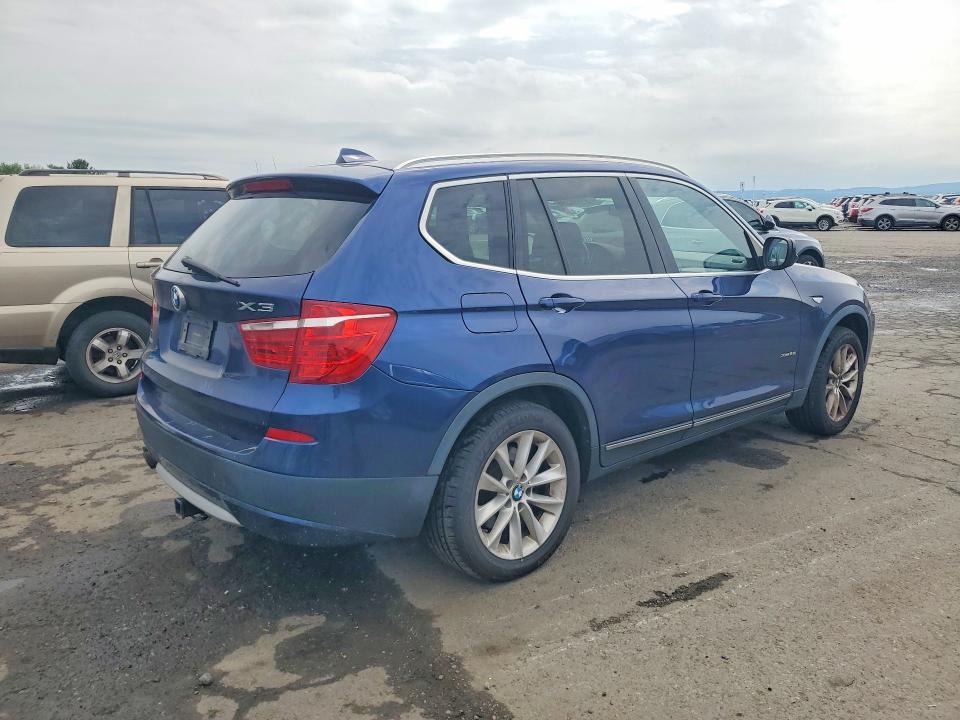 2013 BMW X3 XDRIVE28I — Фото 3 из 13