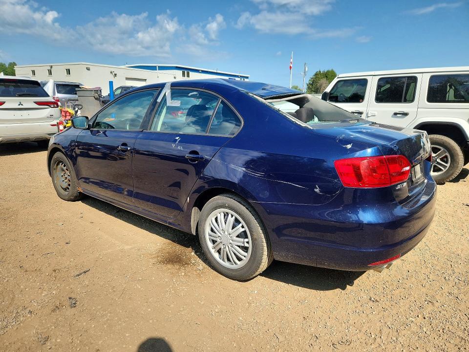 3VW2K7AJ5CM350239 2012 VOLKSWAGEN JETTA photo no. 2
