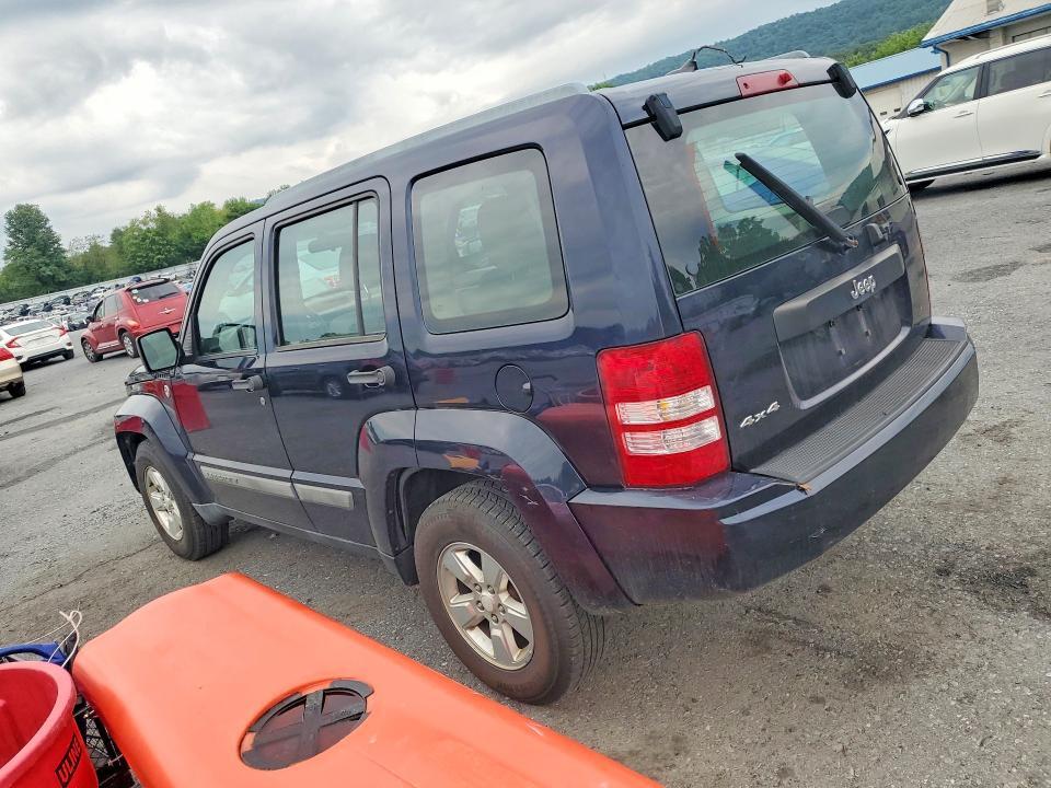 2011 JEEP LIBERTY SPORT — Фото 2 из 13
