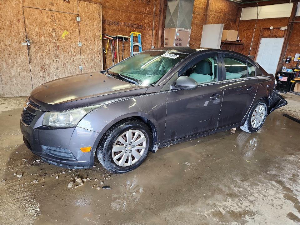 2011 CHEVROLET CRUZE 1G1PC5SH8B7131170