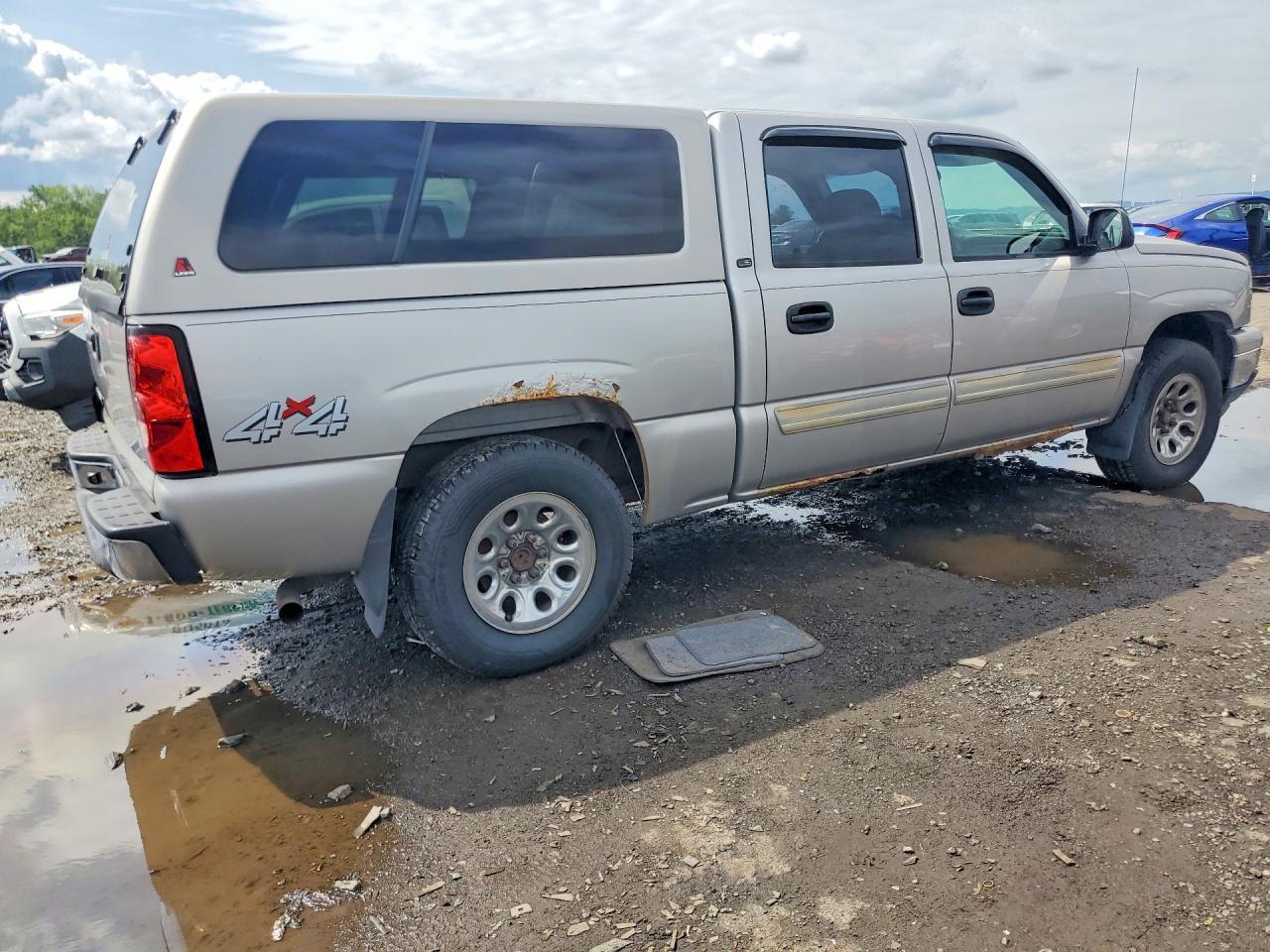 2007 CHEVROLET SILVERADO K1500 CLASSIC CREW CAB — Фото 3 из 13