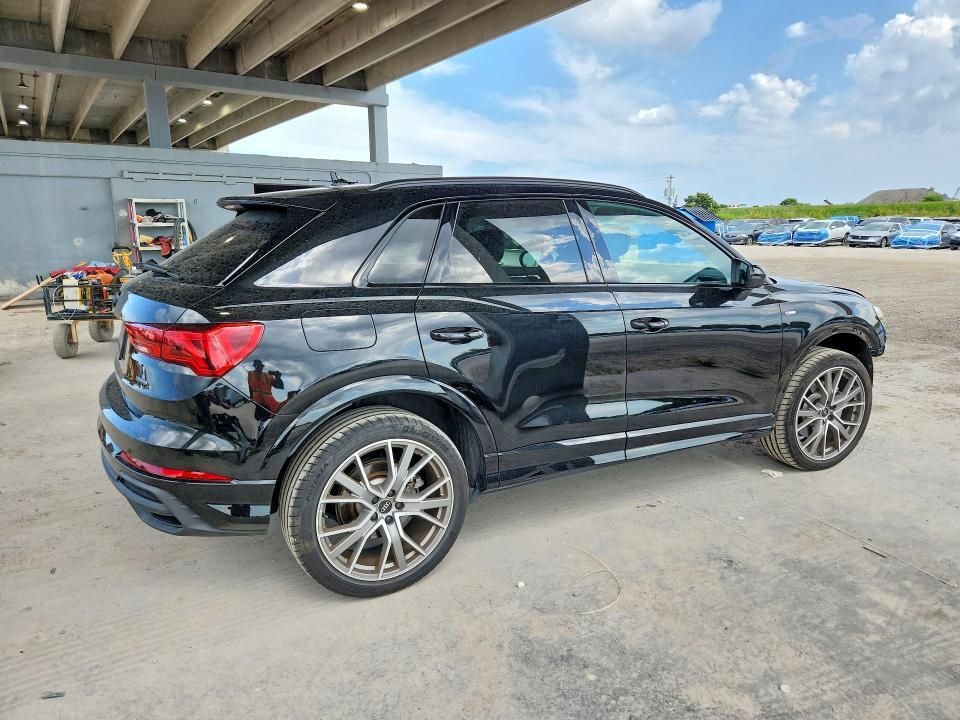 2025 AUDI Q3 PREMIUM PLUS S LINE 45 — Фото 3 из 14