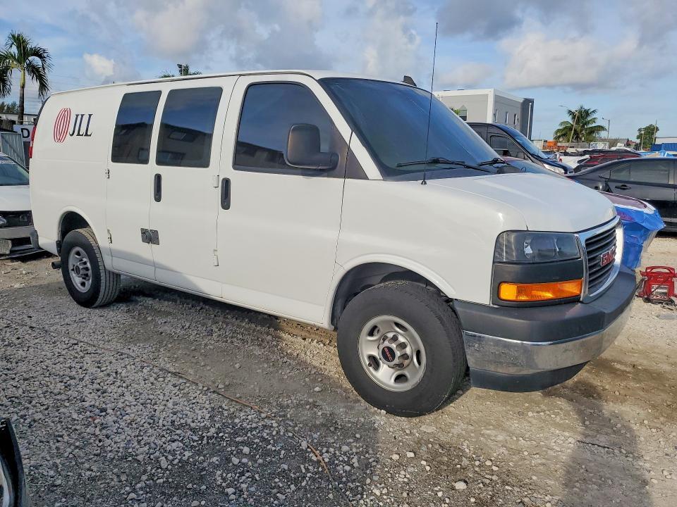 2022 GMC SAVANA G2500 — Фото 4 из 13