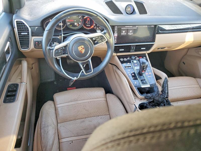 2019 PORSCHE CAYENNE — Фото 8 из 13
