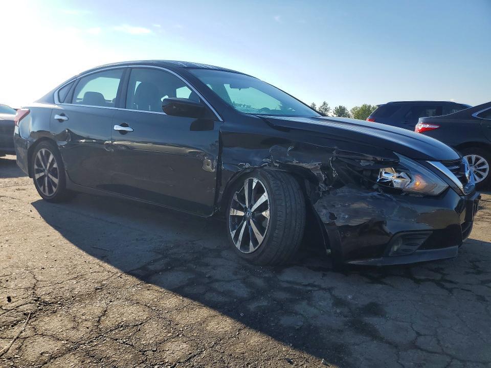 2017 NISSAN ALTIMA 2.5 SR — Фото 4 из 14