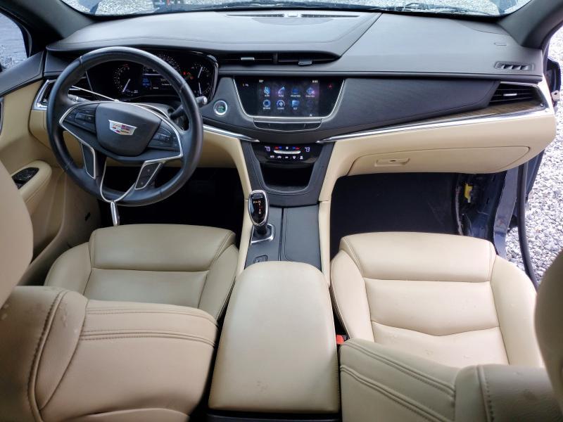 2017 CADILLAC XT5 — Фото 8 из 14