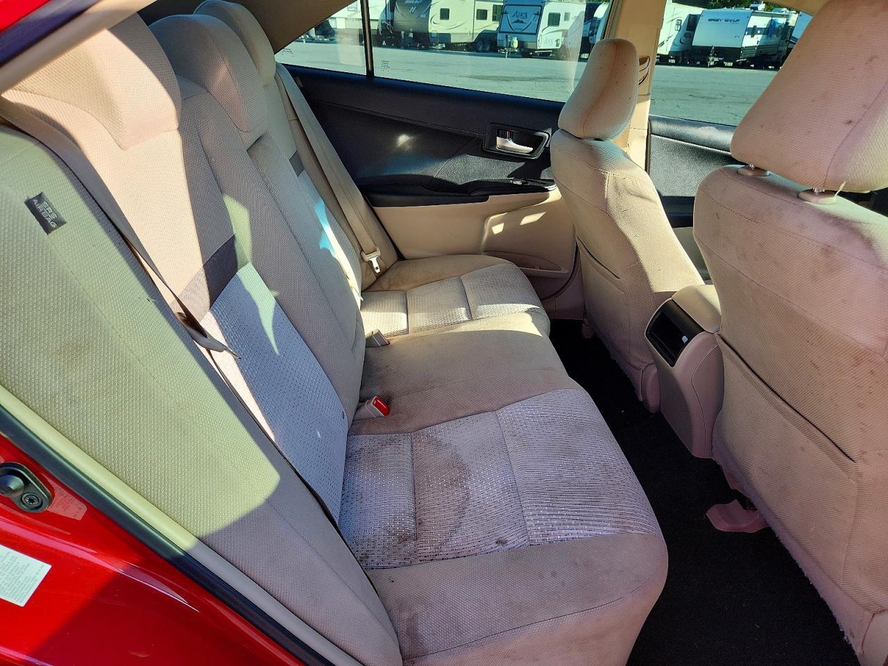 2012 TOYOTA CAMRY LE — Фото 10 из 12