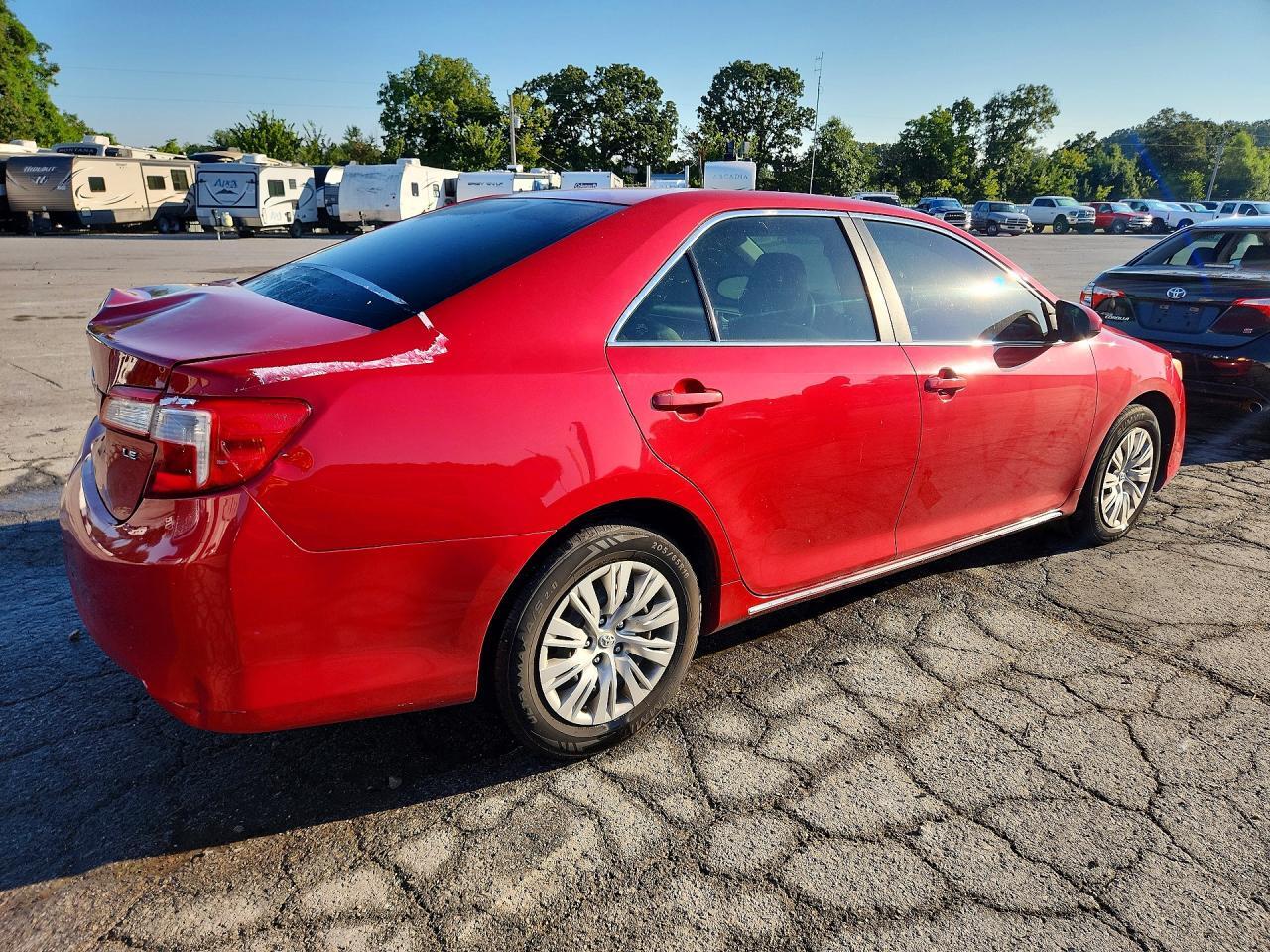 2012 TOYOTA CAMRY LE — Фото 3 из 12