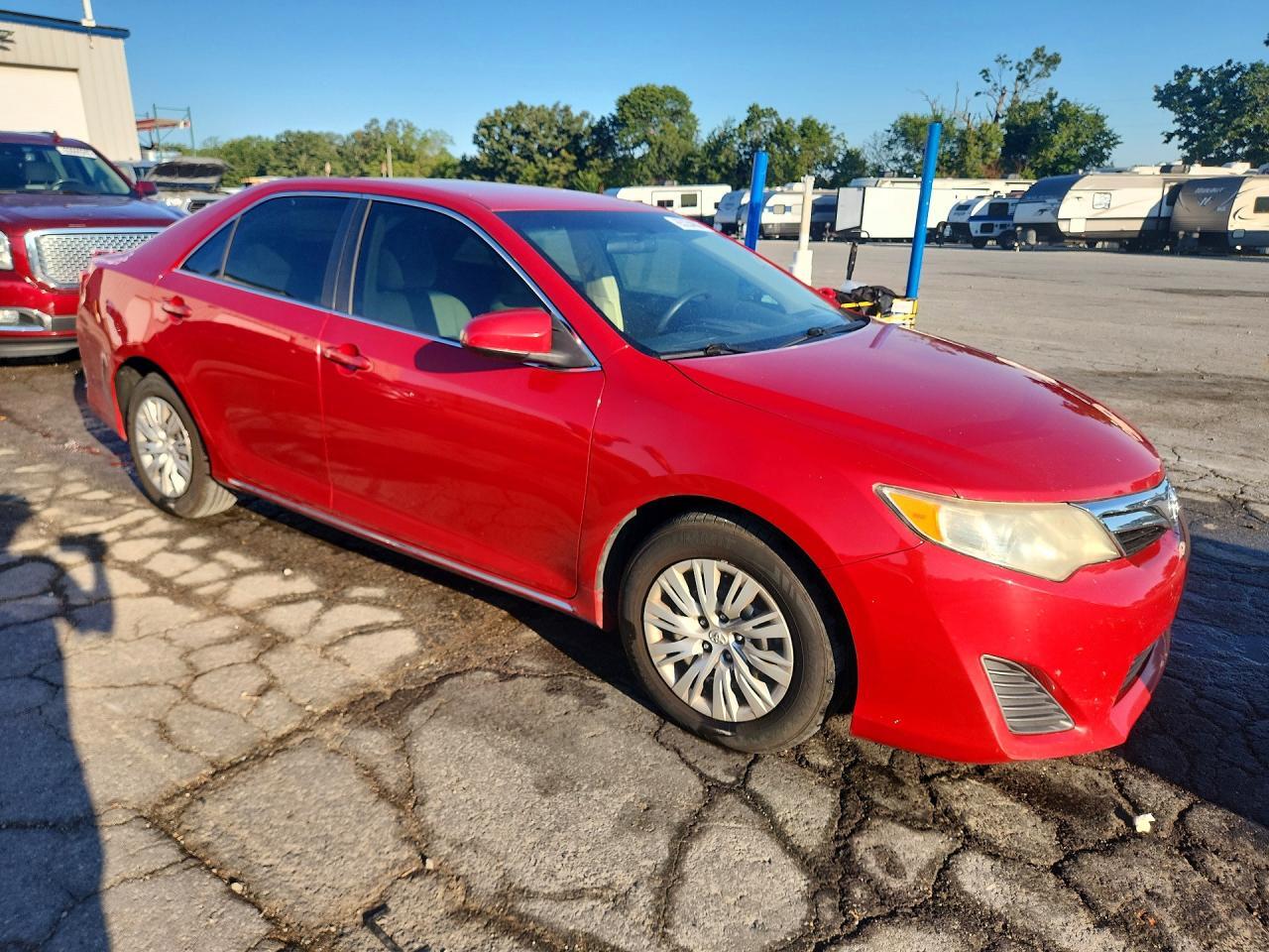 2012 TOYOTA CAMRY LE — Фото 4 из 12