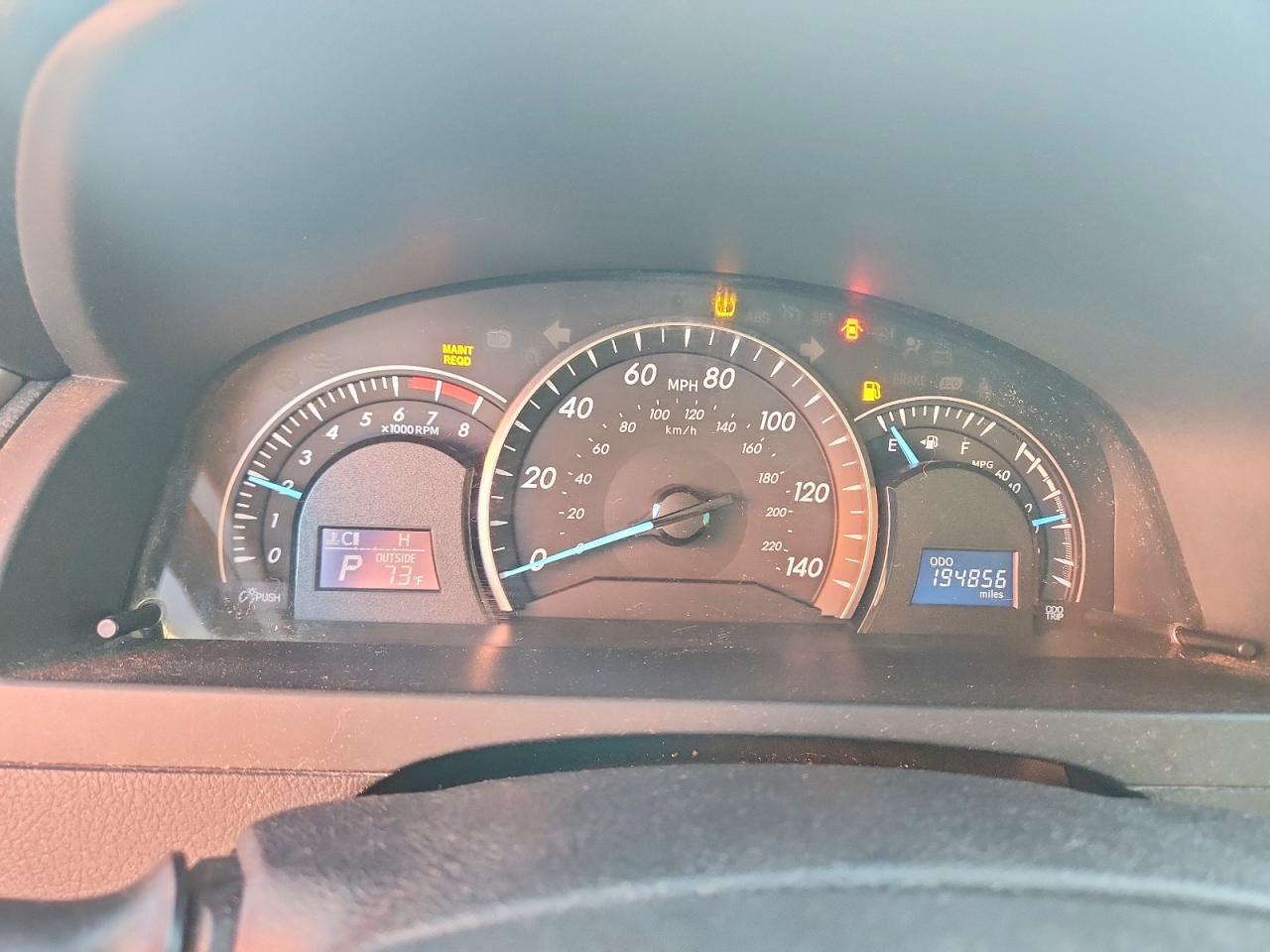 2012 TOYOTA CAMRY LE — Фото 9 из 12