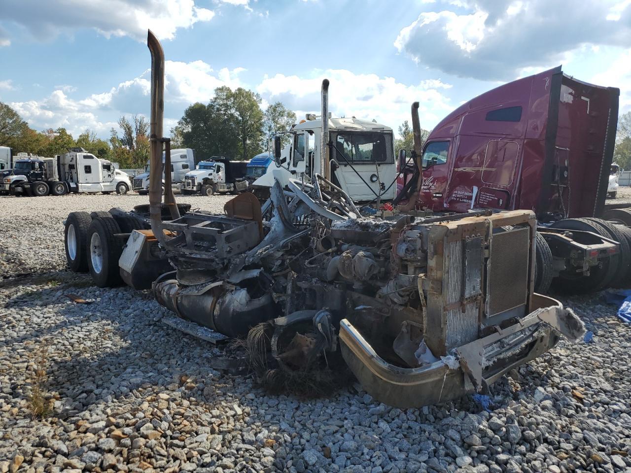 2006 INTERNATIONAL 9400 3HSCNAPR06N148011