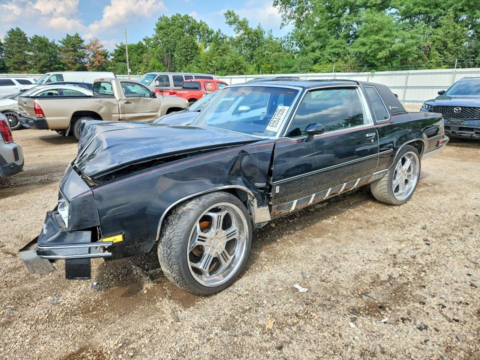 1985 OLDSMOBILE CUTLASS SUPREME 1G3GM47Y9FR411651